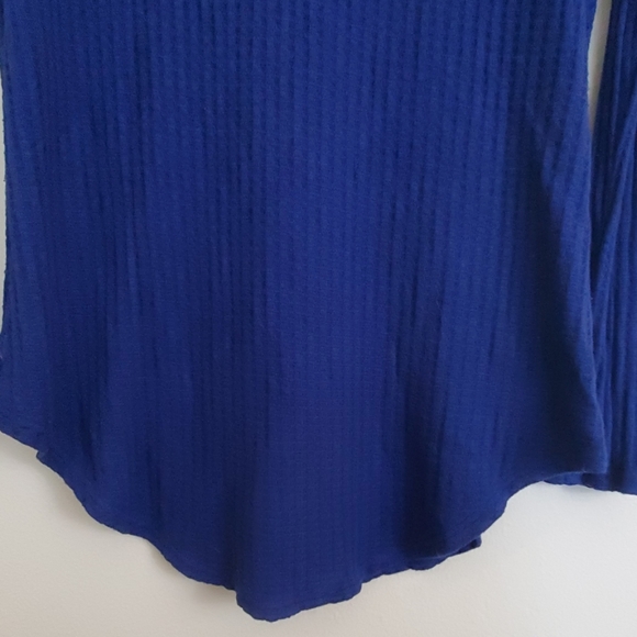 Chaser Blue Waffle Knit Top L - Picture 5 of 8